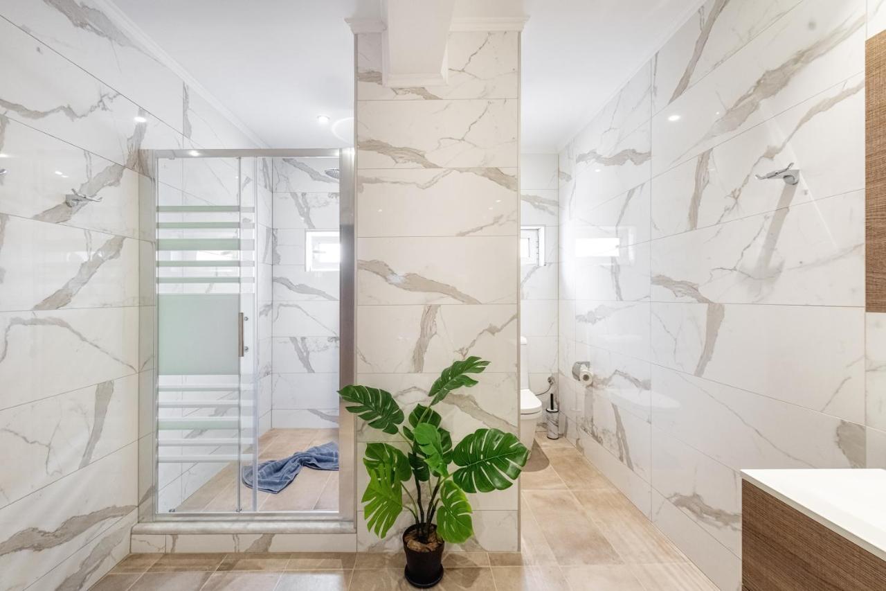 4You Luxury Apartments By Keyplanner Moraítika Eksteriør bilde