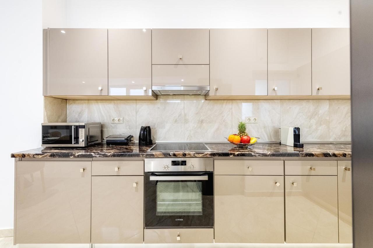 4You Luxury Apartments By Keyplanner Moraítika Eksteriør bilde