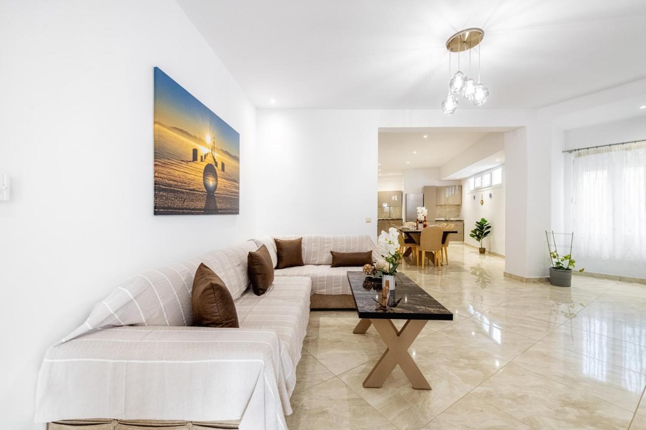 4You Luxury Apartments By Keyplanner Moraítika Eksteriør bilde