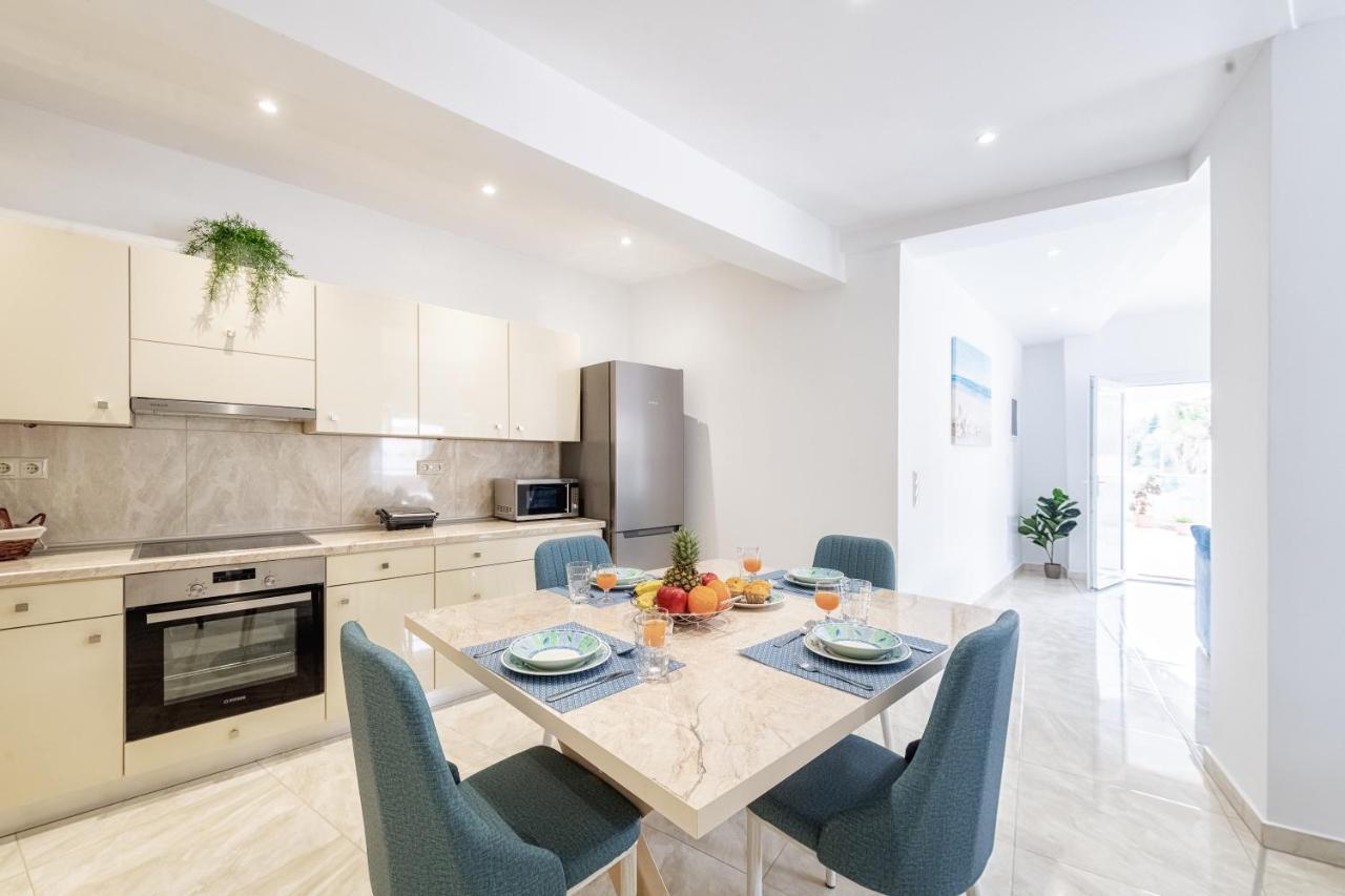 4You Luxury Apartments By Keyplanner Moraítika Eksteriør bilde