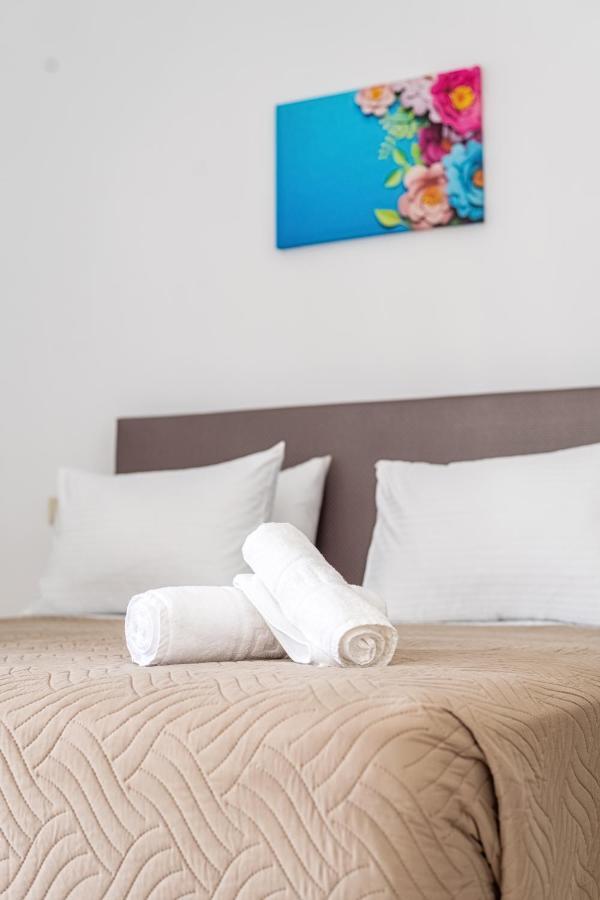 4You Luxury Apartments By Keyplanner Moraítika Eksteriør bilde