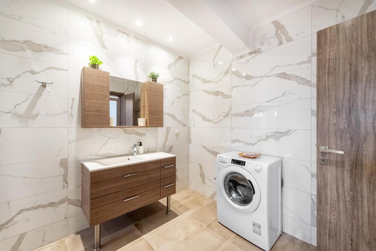 4You Luxury Apartments By Keyplanner Moraítika Eksteriør bilde