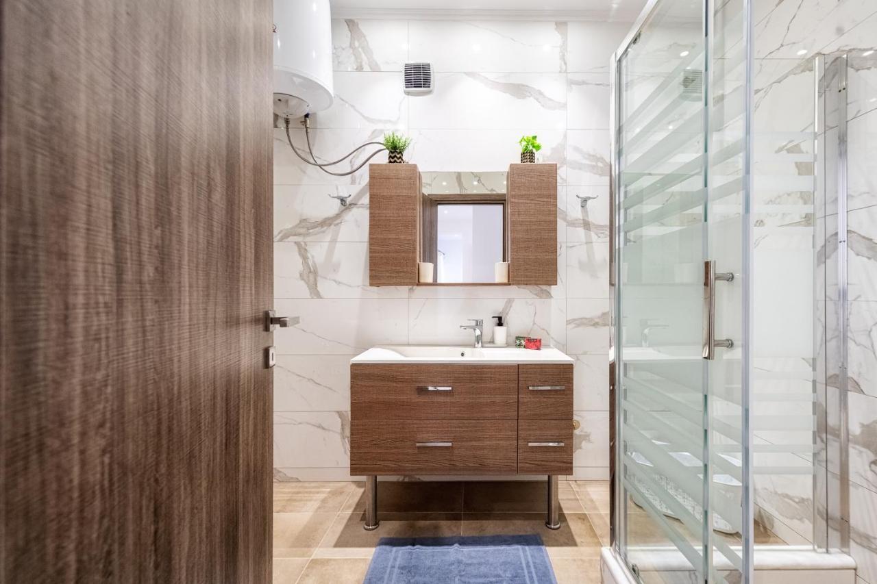 4You Luxury Apartments By Keyplanner Moraítika Eksteriør bilde