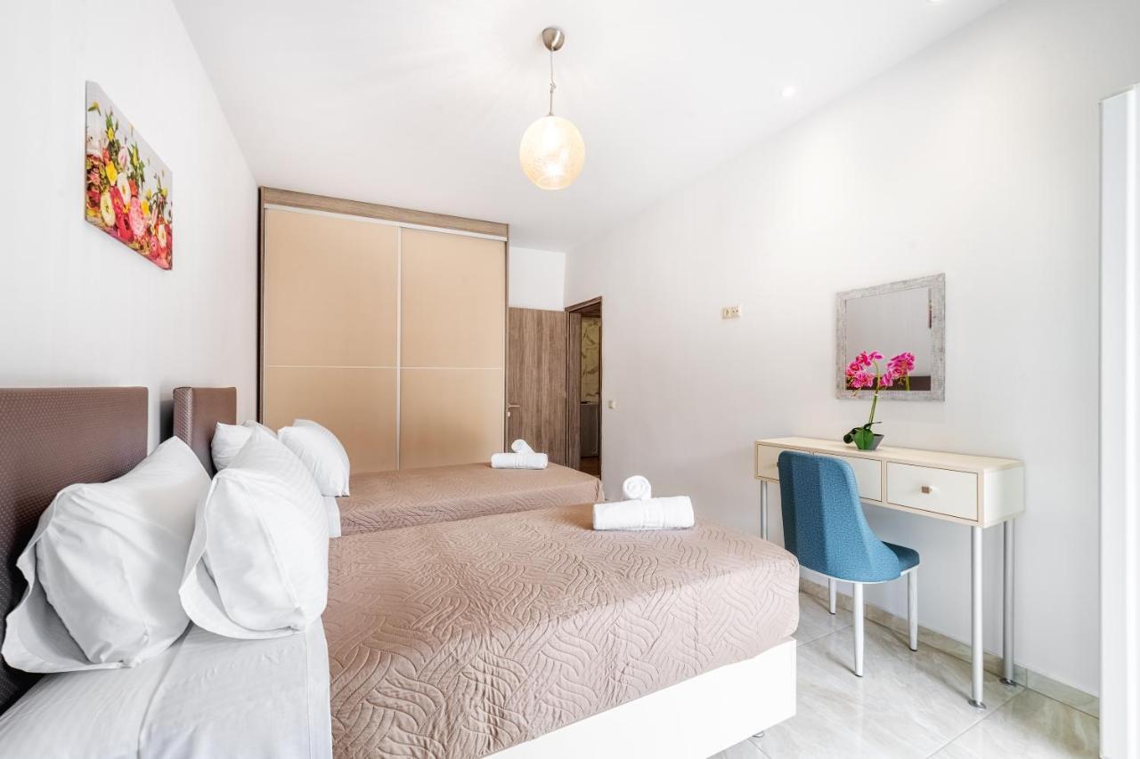 4You Luxury Apartments By Keyplanner Moraítika Eksteriør bilde