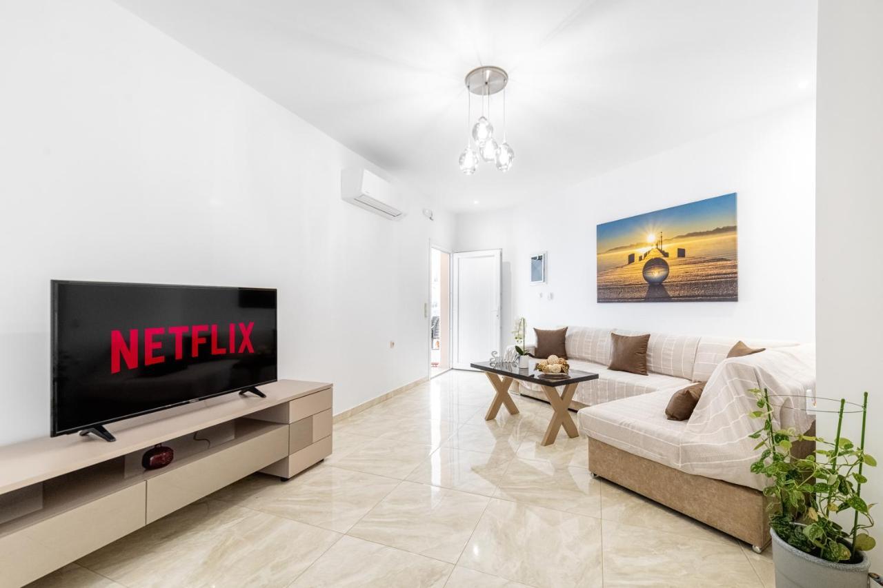 4You Luxury Apartments By Keyplanner Moraítika Eksteriør bilde