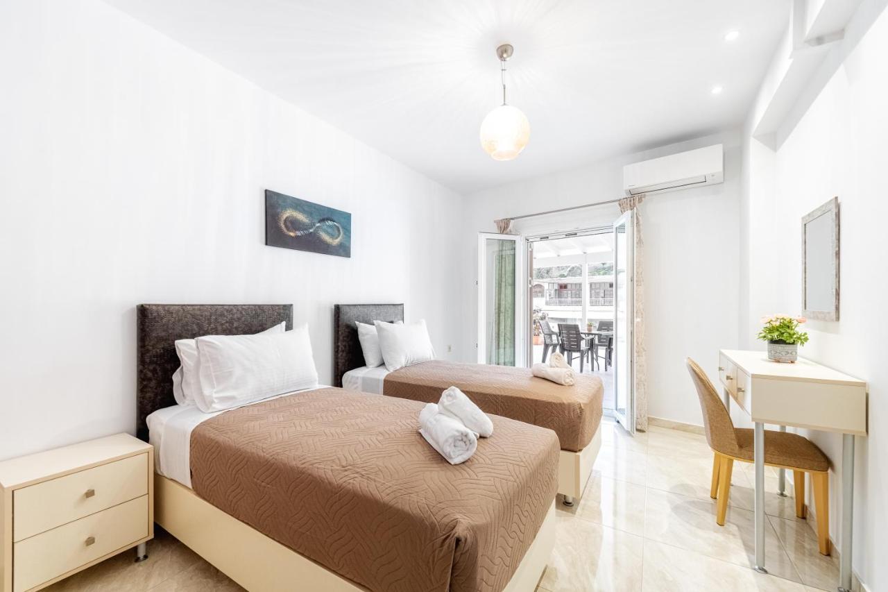 4You Luxury Apartments By Keyplanner Moraítika Eksteriør bilde