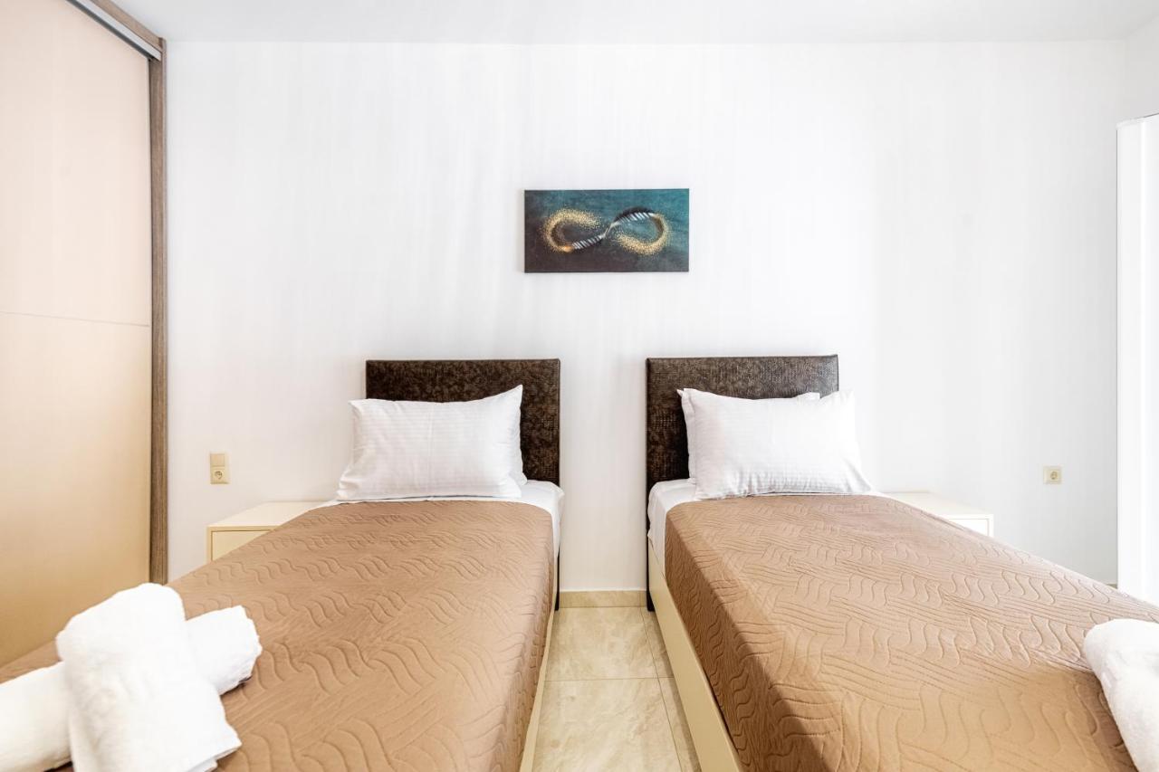 4You Luxury Apartments By Keyplanner Moraítika Eksteriør bilde