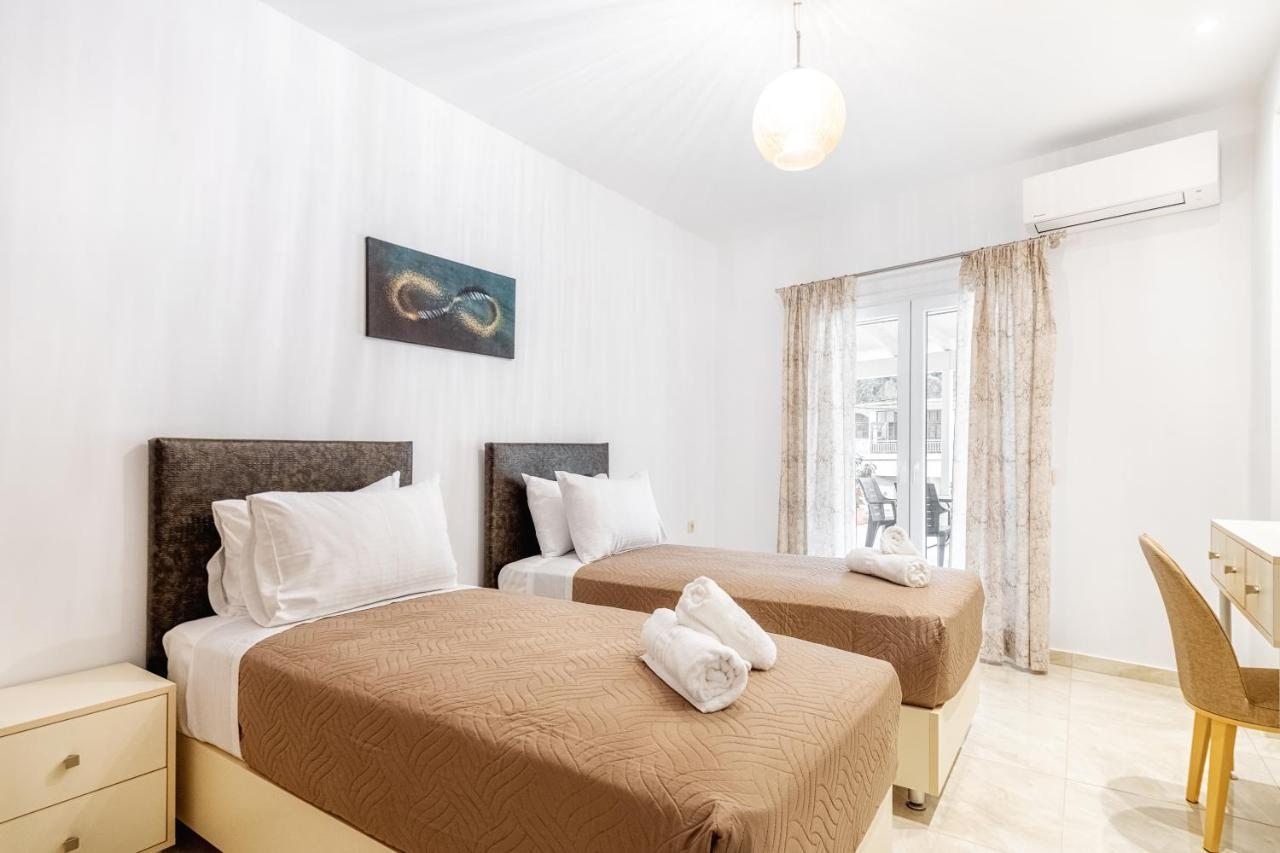 4You Luxury Apartments By Keyplanner Moraítika Eksteriør bilde